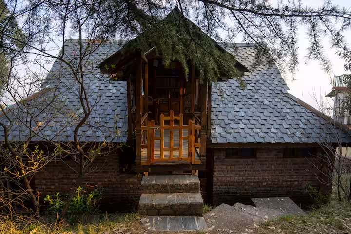Mountain cottage Airbnb Dharamshala
