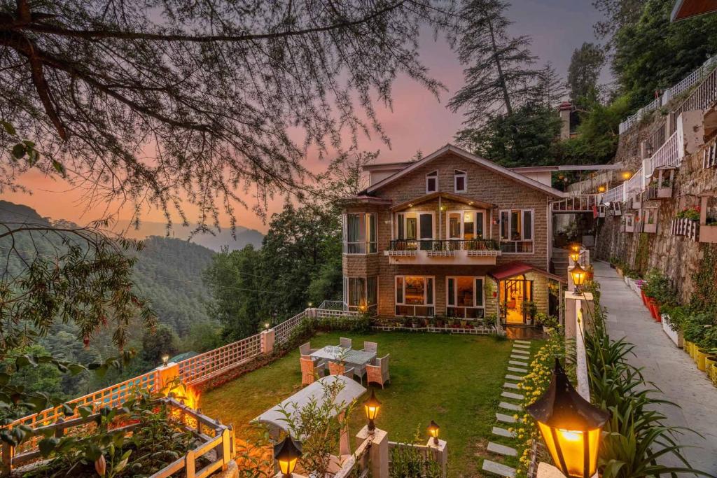 Price guide and seasonal variations for Shimla Airbnbs