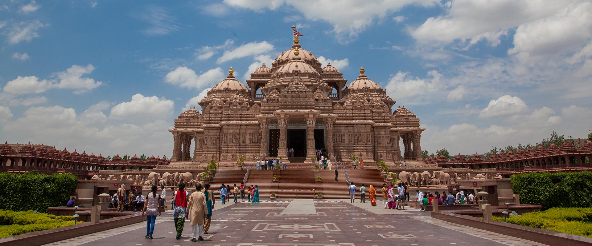 Akshardham Temple Delhi - Main temple exterior view