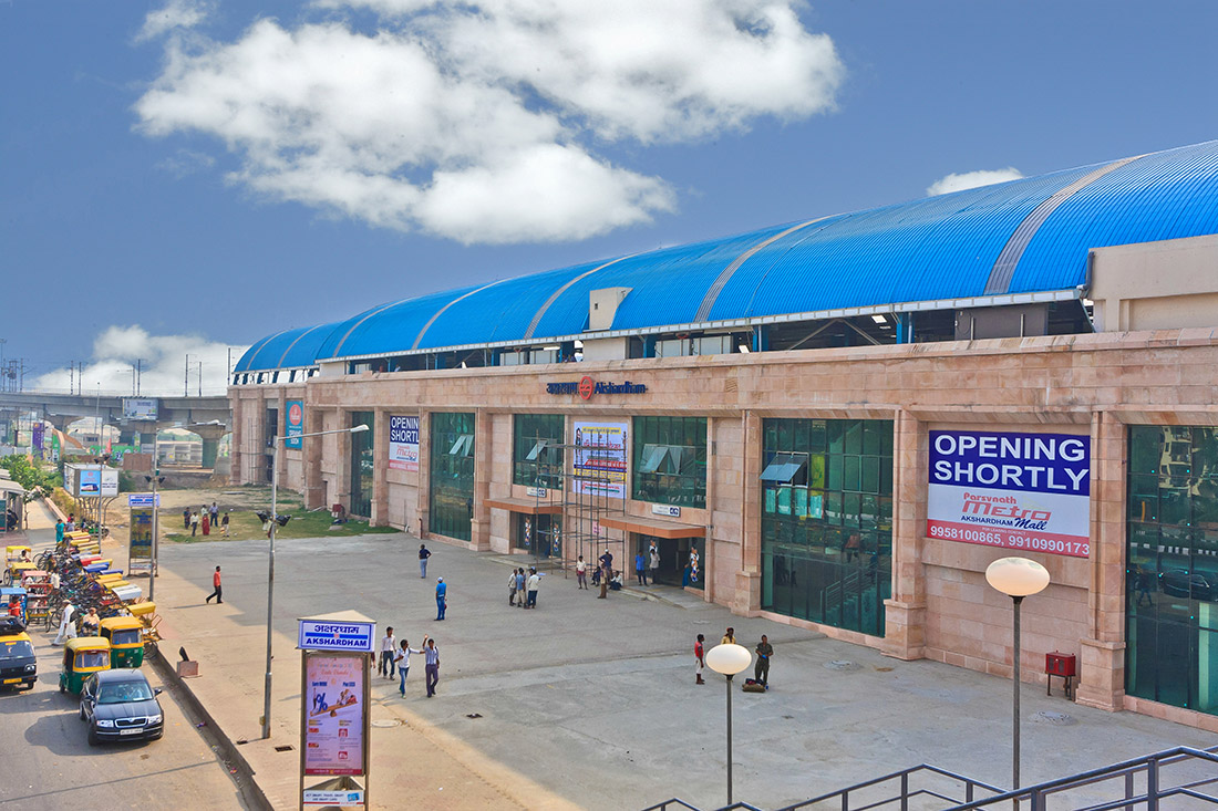 Akshardham Metro Station - Easy access by Delhi Metro