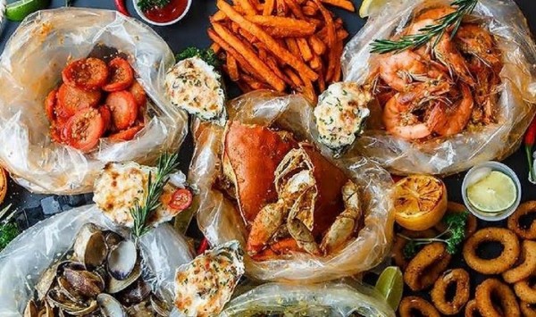 Andaman and Nicobar food spread with seafood specialties