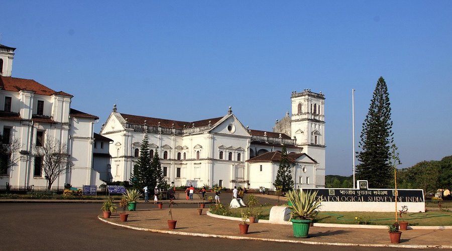 Archaeological Museum Goa exterior showing Portuguese colonial architecture