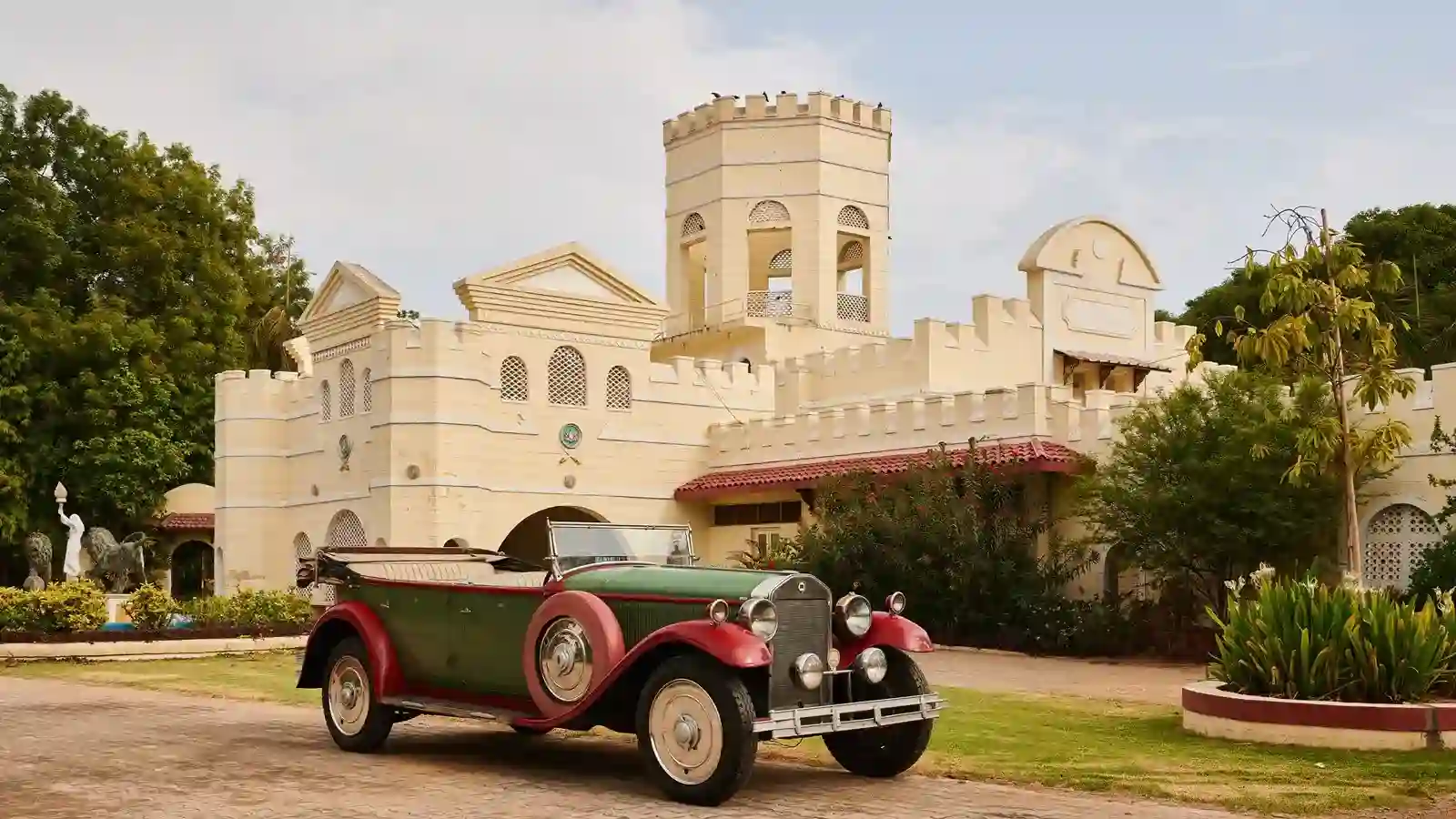 Exterior of Auto World Vintage Car Museum