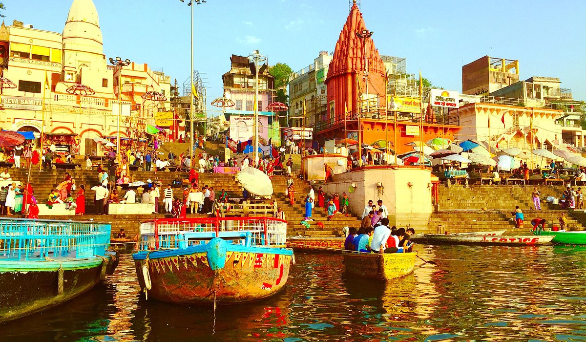 Best Places to Visit in Varanasi: Ghats, Temples, Culture, and Practical Itinerary