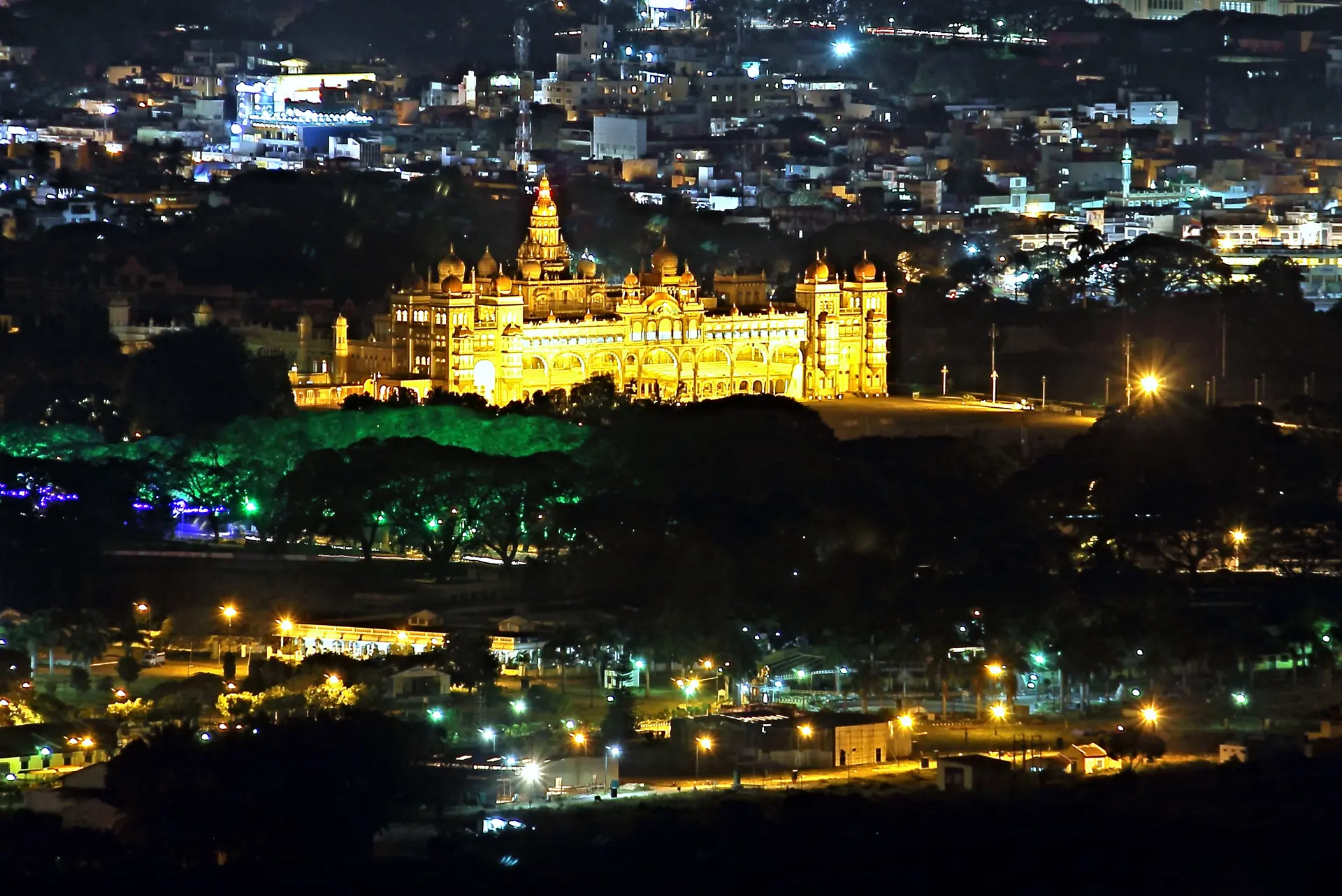 Mysore city view from Chamundi Hills viewpoint area