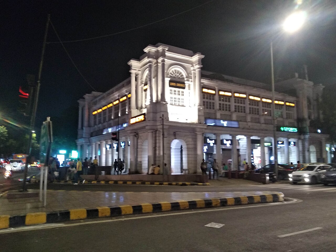 Connaught Place evening lights and crowd