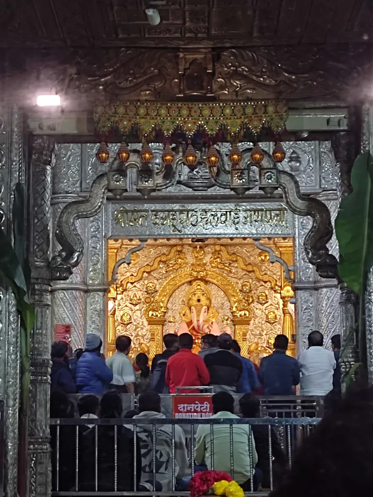 Devotee queue management at Dagadusheth temple