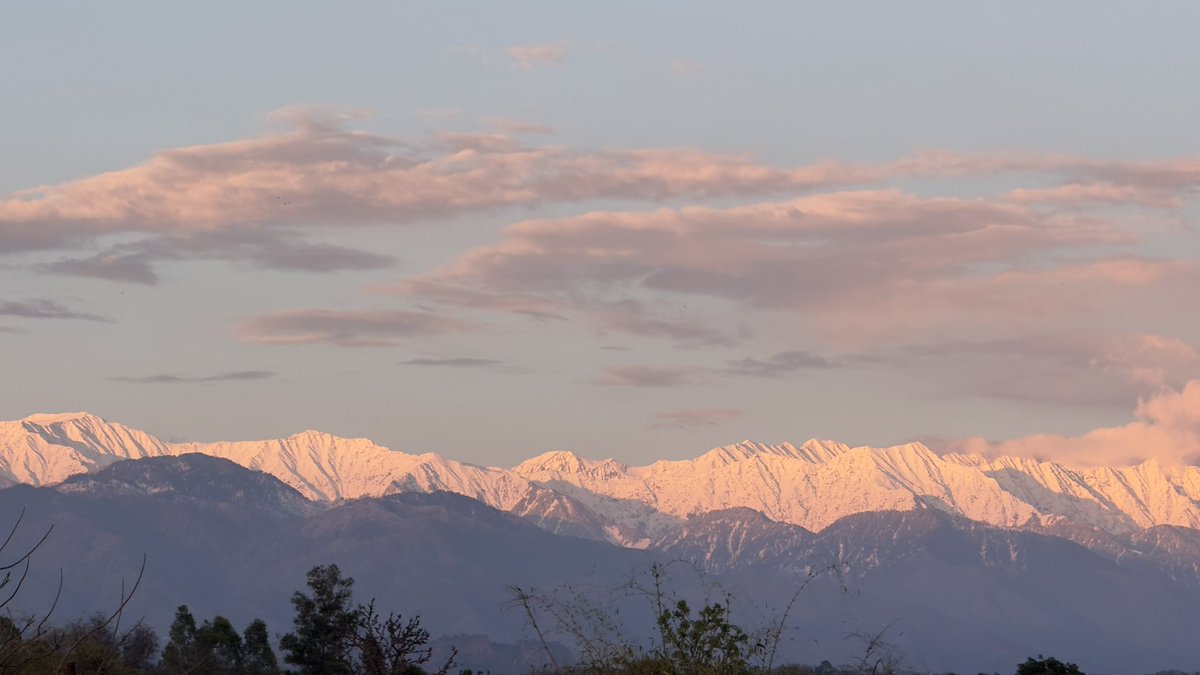 Sunset light over Dhauladhar ridge