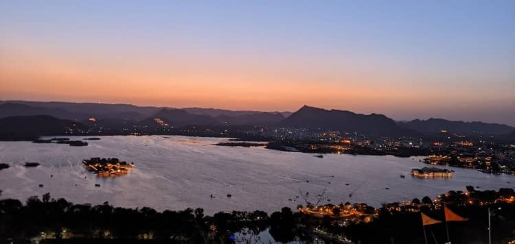 Sunset viewpoint at Doodh Talai Lake in Udaipur