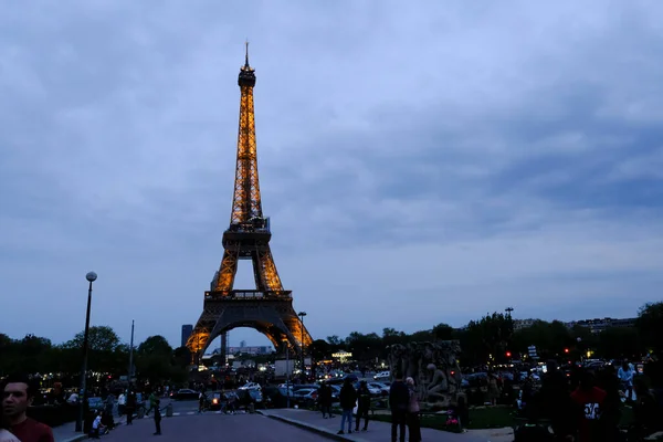 Reasons for Eiffel Tower closures strikes maintenance security