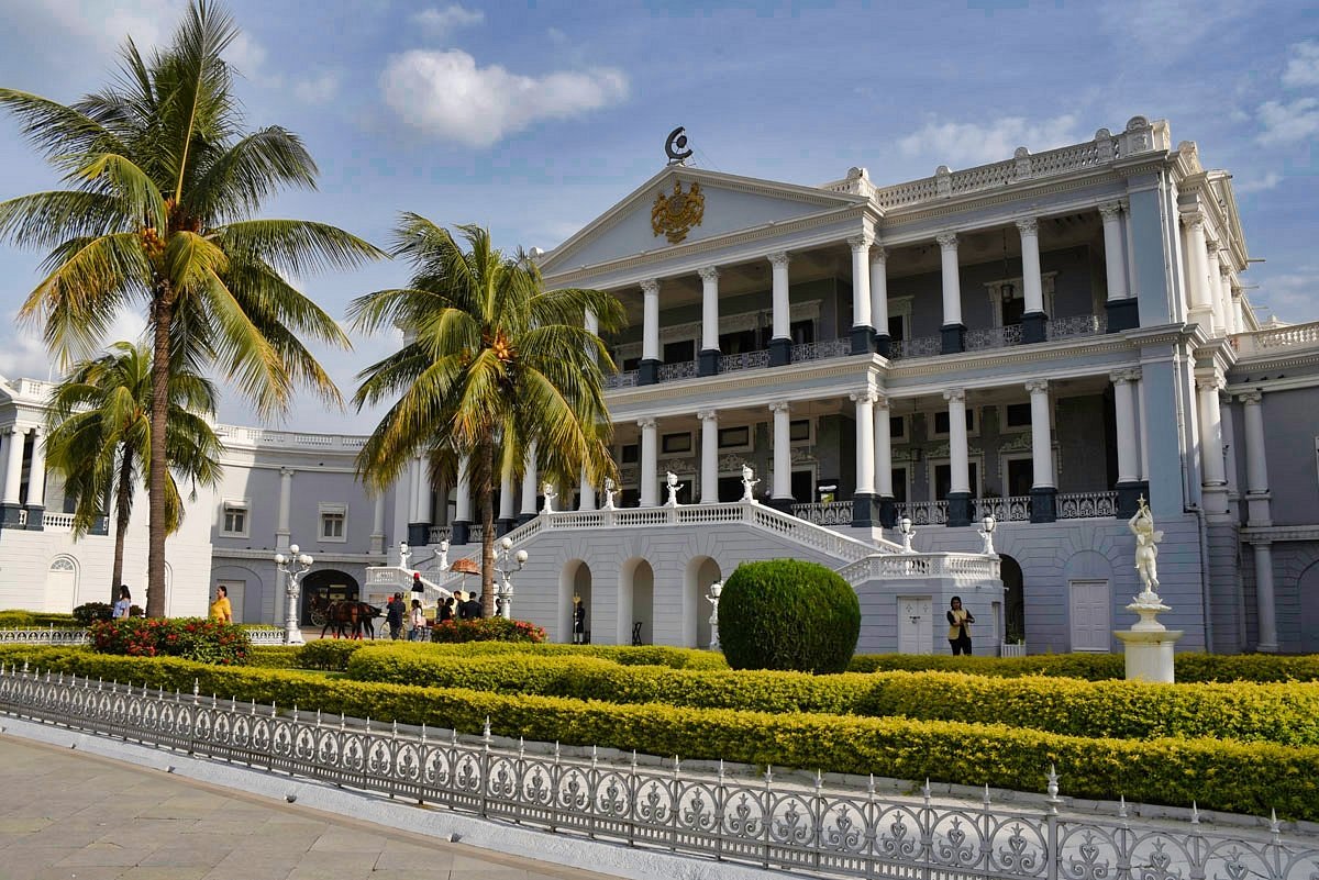 Taj Falaknuma Palace Royal Suite Hyderabad
