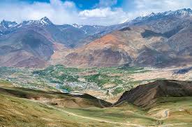 High altitude viewpoint at Fotu La Ladakh