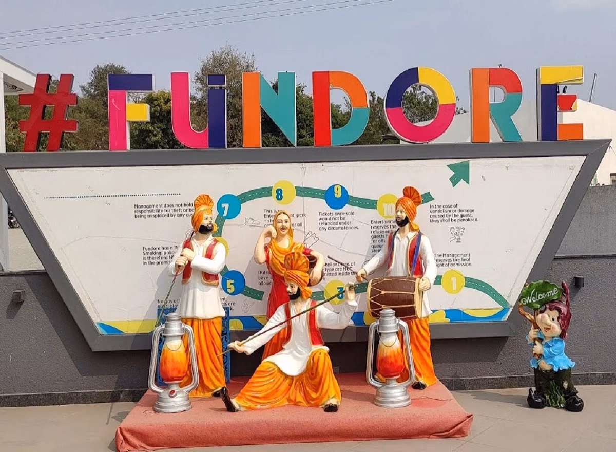 Fundore Indore adventure park overview with rides and activity zones near Rau