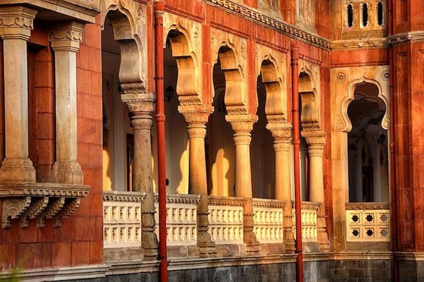 Gandhi Hall Architecture Details