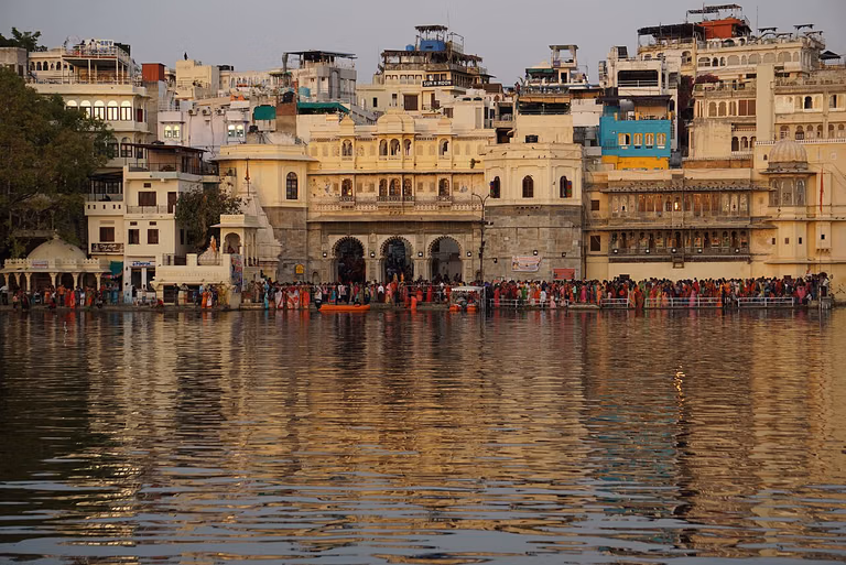 Gangaur Ghat steps on Lake Pichola