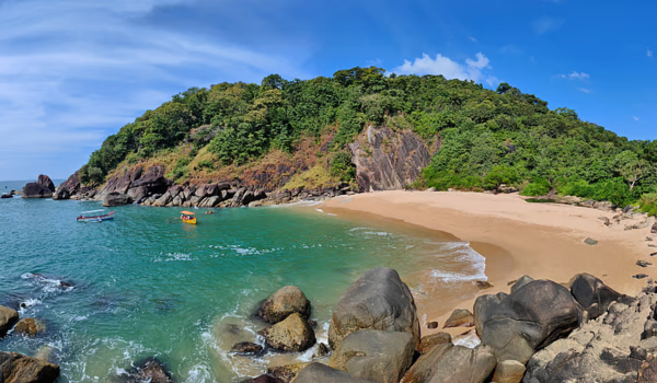 Hidden beach in Goa