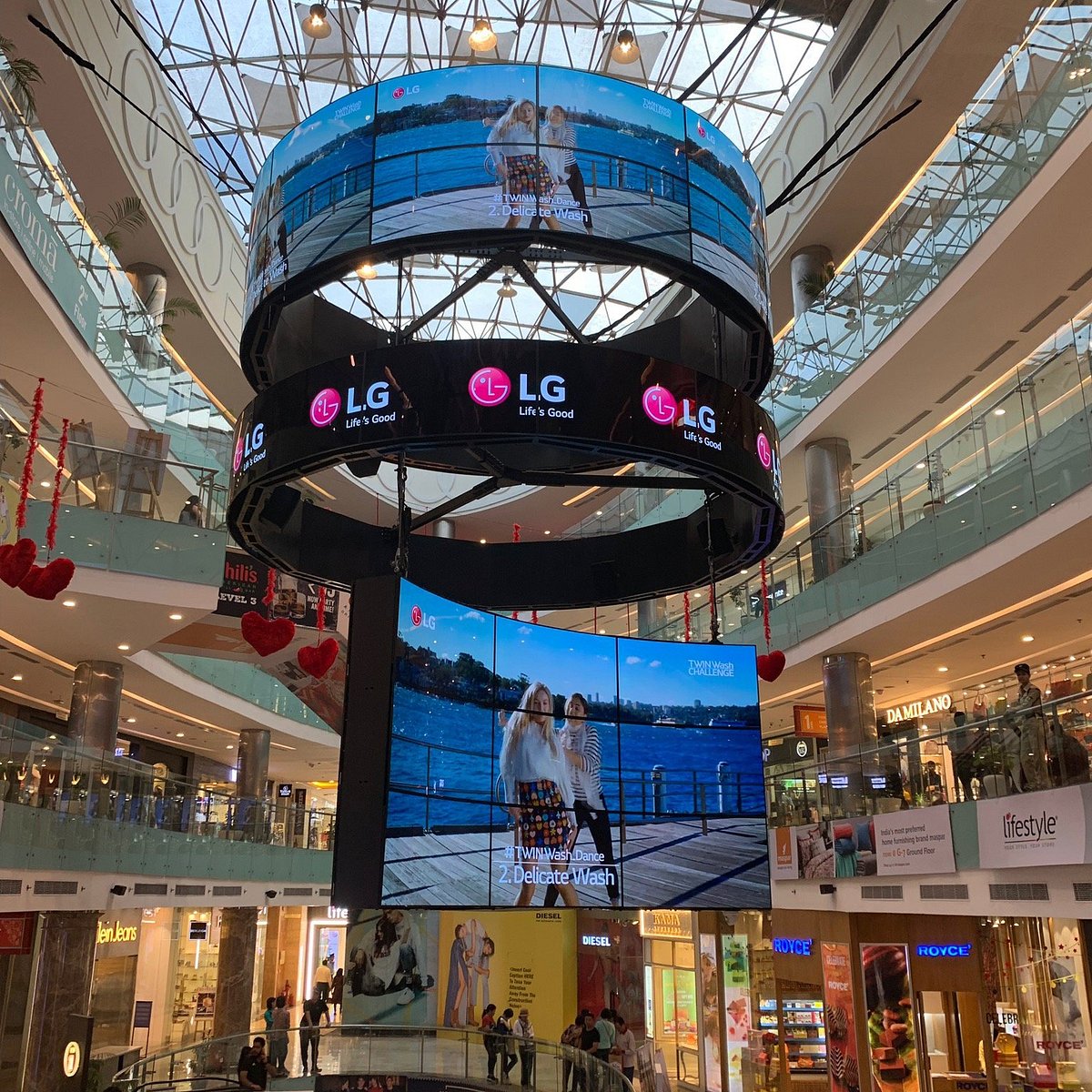 Gurgaon mall dining cinema and shopping day