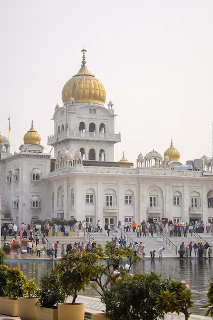 Gurudwara Bangla Sahib Delhi exterior - Golden dome and white marble facade