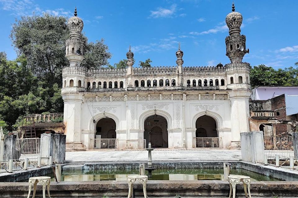 Detailed architecture at Paigah Tombs Hyderabad