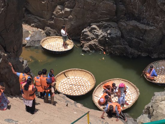 Traditional coracle ride at Hogenakkal
