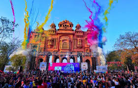 Holi celebration in Jaipur with women in traditional attire