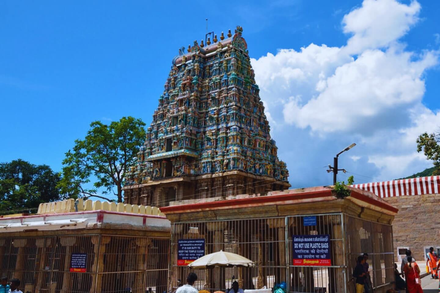 Hotel location alignment with Madurai temple and city itinerary