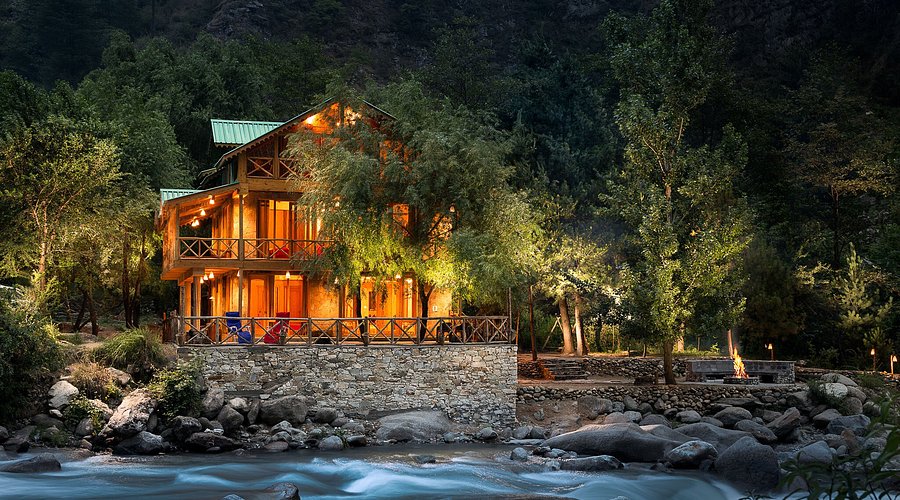 Forest cottage stay in Tirthan Valley