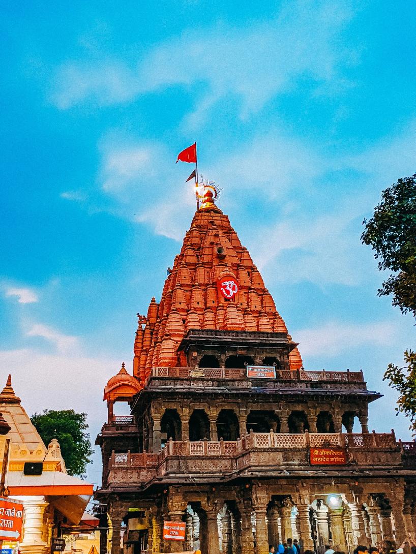 Mahakaleshwar Temple in Ujjain with devotees