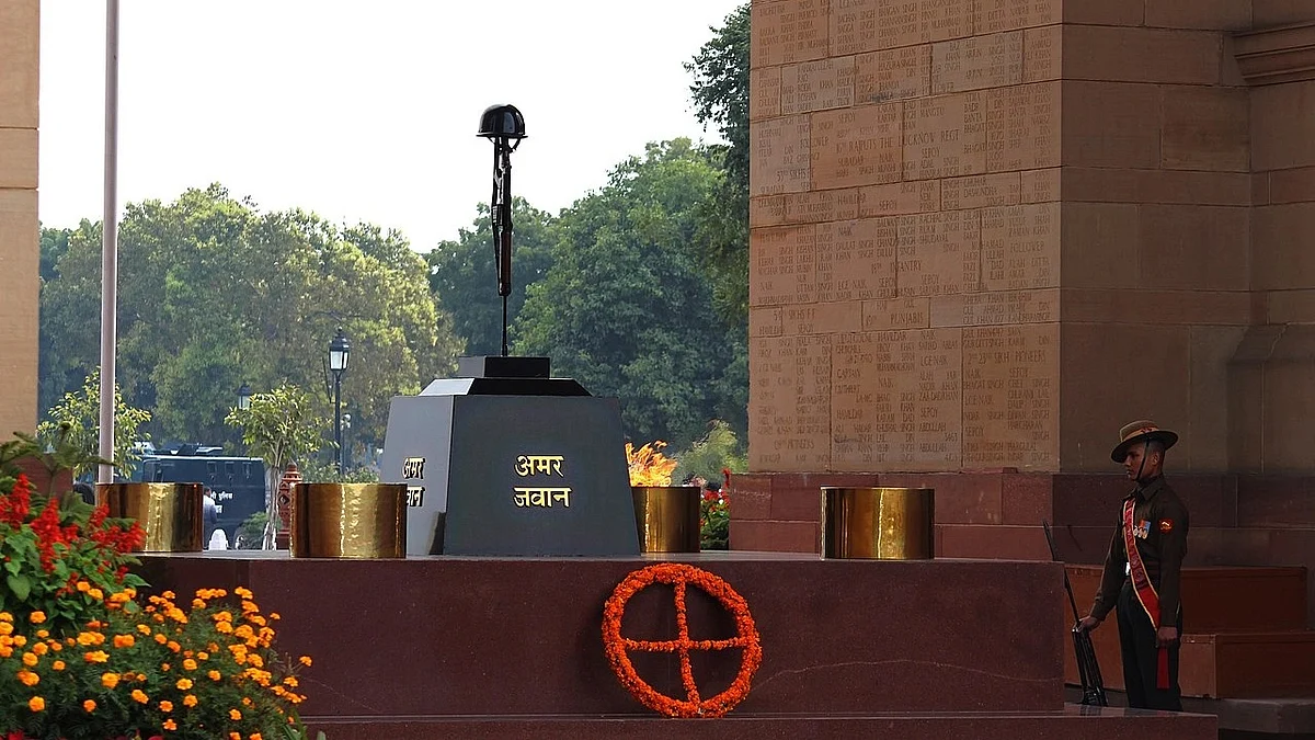Amar Jawan Jyoti near India Gate memorial zone
