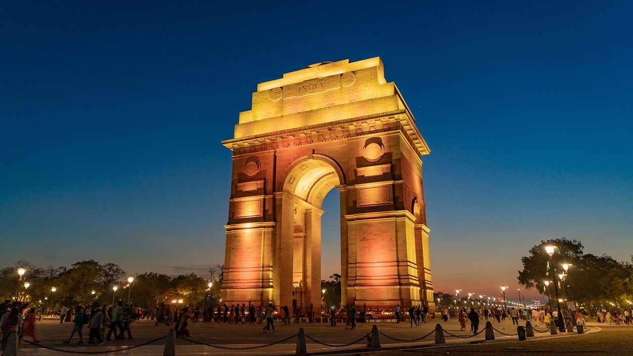 Monument view composition at India Gate