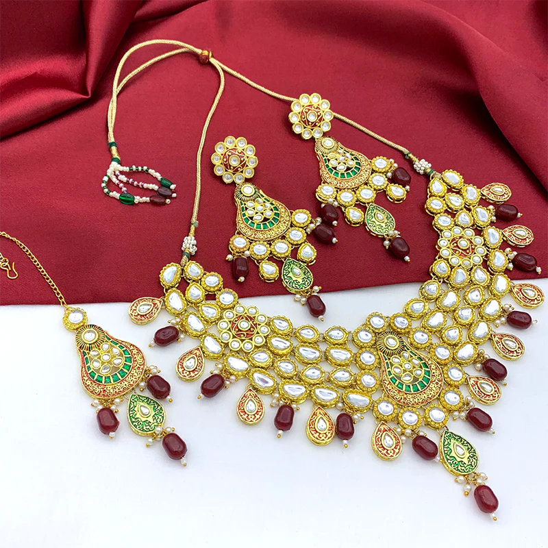 Kundan and Meenakari jewelry displays in Johari Bazaar Jaipur
