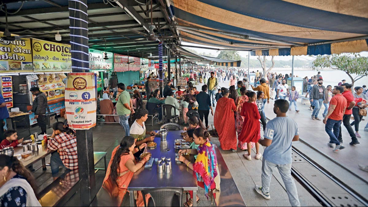 Food stalls at Kankaria Carnival