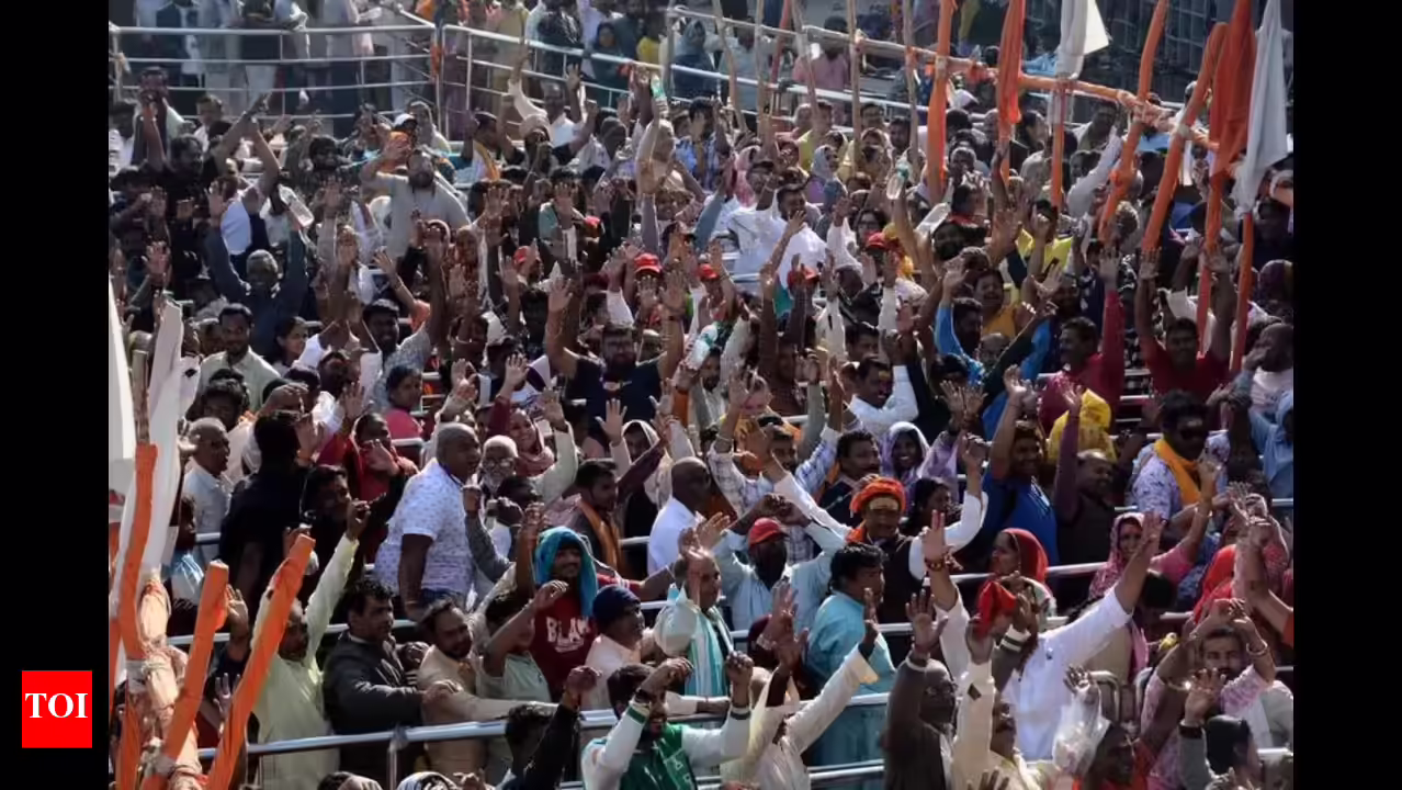 Crowd management and safety tips for Kashi Vishwanath Temple visit