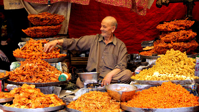 Kashmir street food market scene
