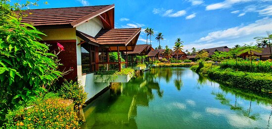 Luxury resort in Kumarakom Kerala