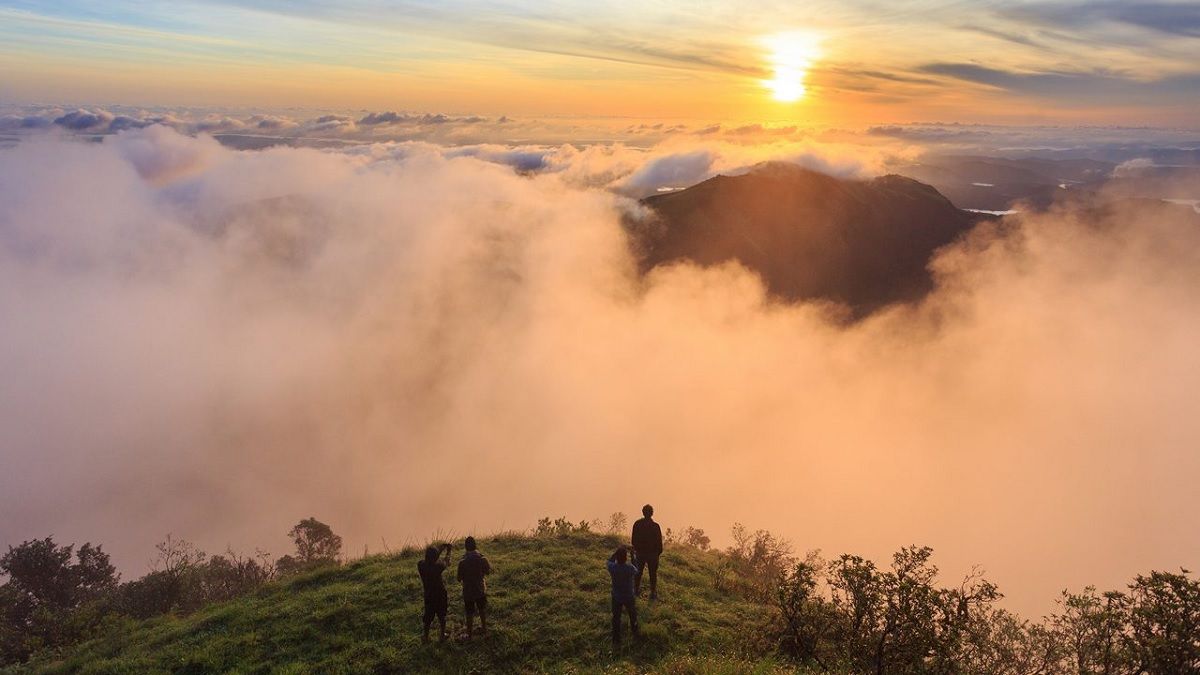 Cloudscape and summit viewpoint at Kodachadri
