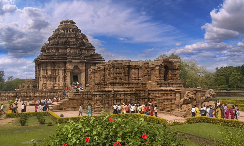 Konark Sun Temple - The magnificent chariot shaped temple