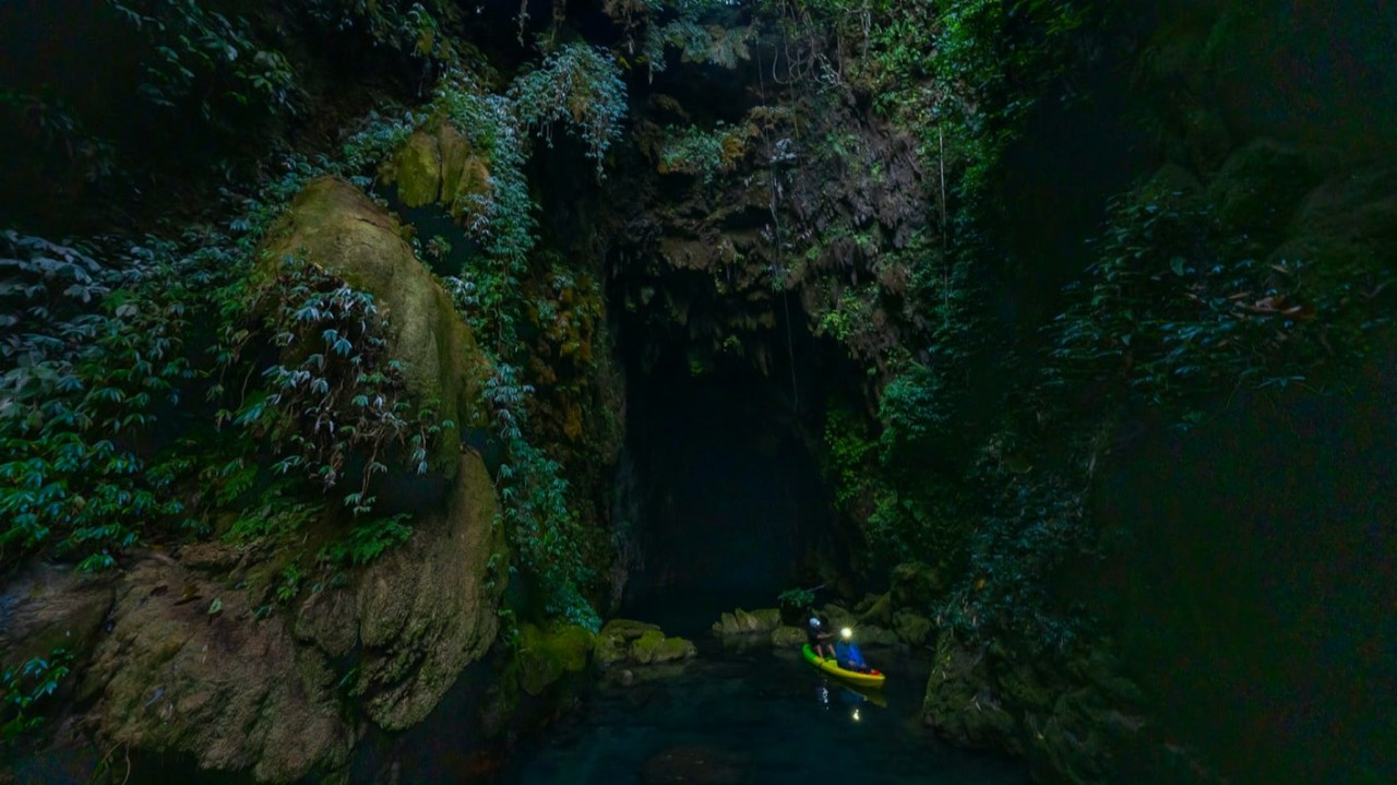 Underground cave passage inside Krem Chympe