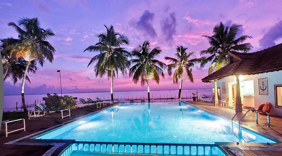 Luxury backwater resort in Kumarakom