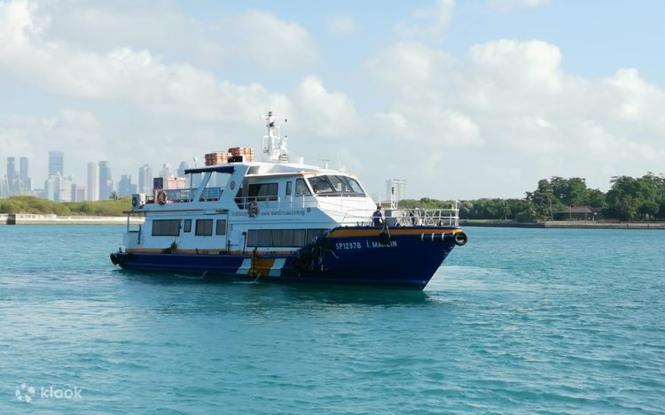 Causeway between St John's Island and Lazarus Island