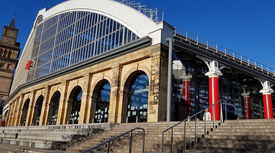 Liverpool Lime Street Station historic architecture