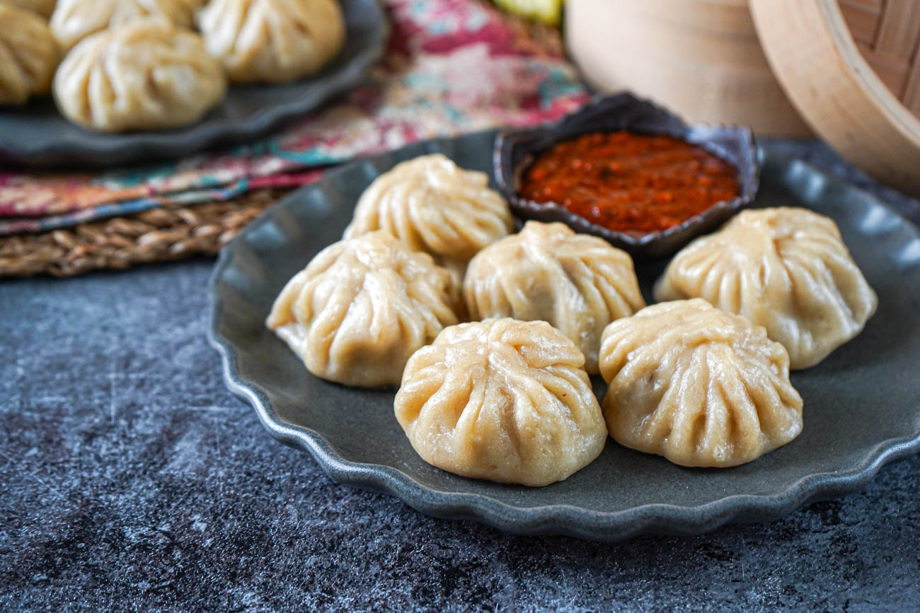 Steamed momos with chutney in Leh