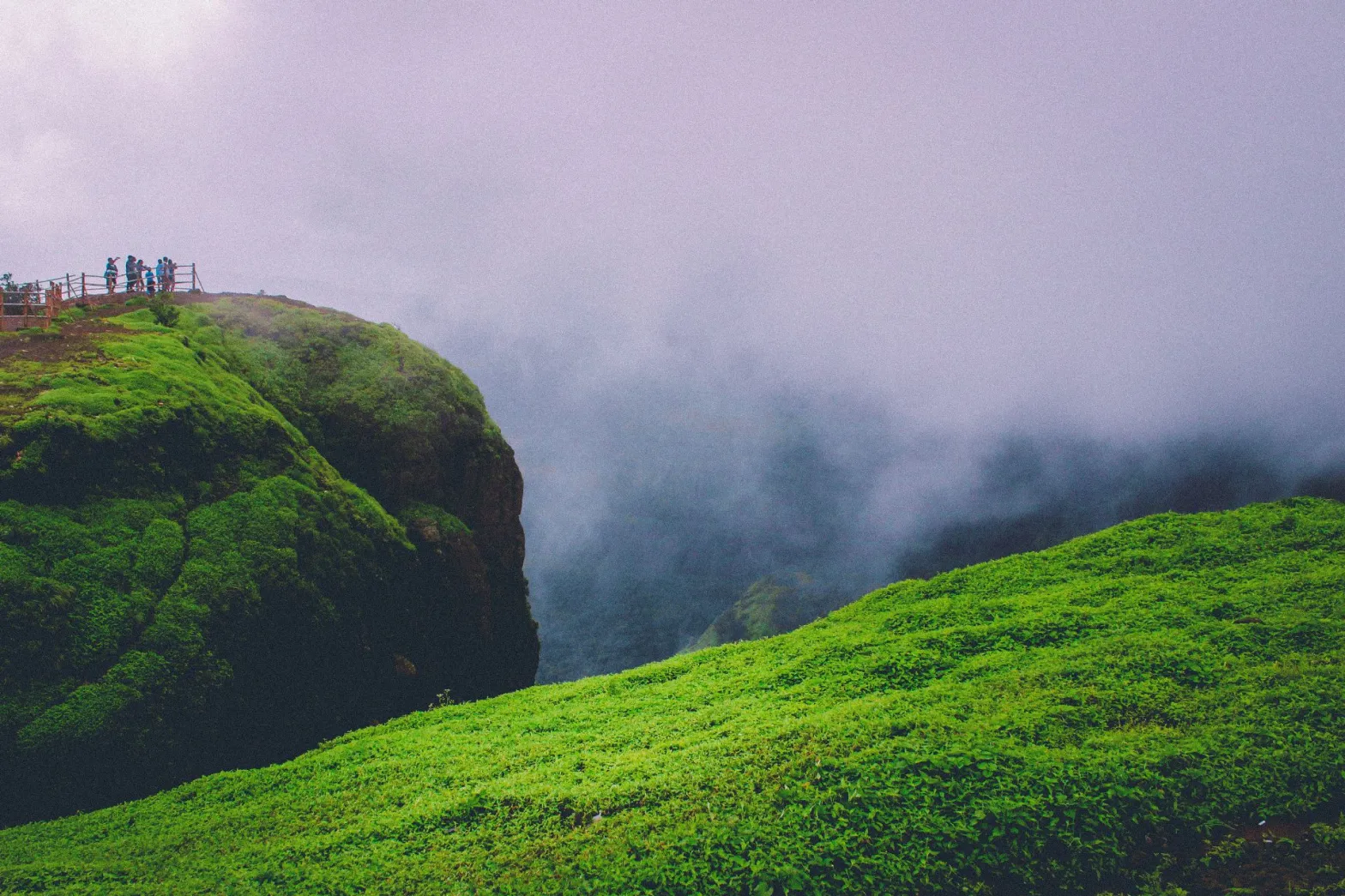 Lonavala and Khandala: Best Time, Places & Itinerary