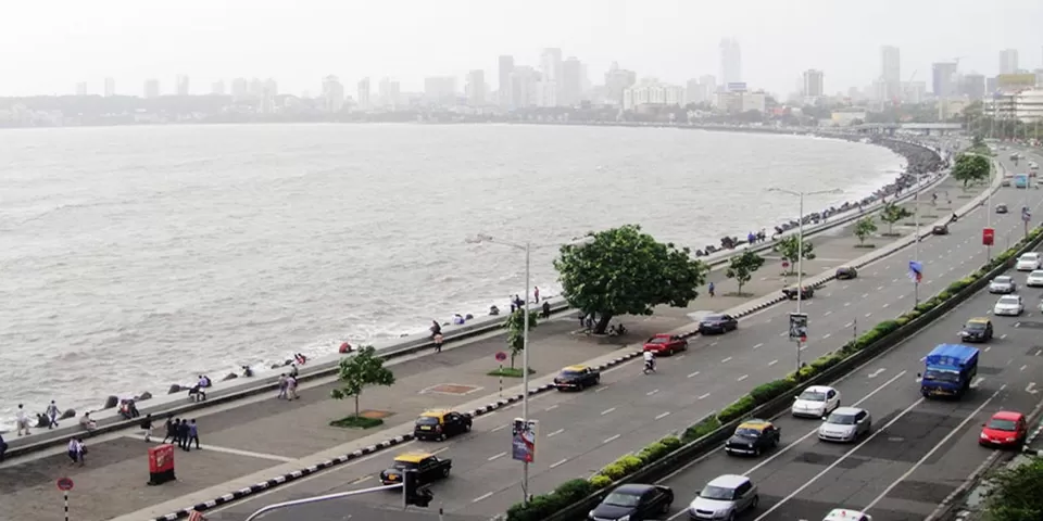Marine Drive route with nearby South Mumbai attractions
