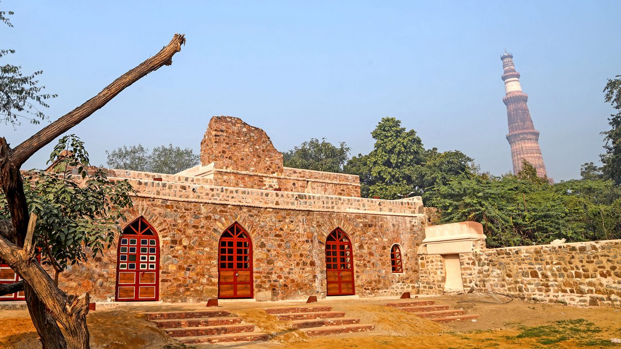 Nearby Delhi heritage attractions to combine with Mehrauli Archaeological Park