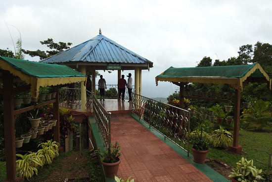 Panoramic viewpoint at Mount Harriet