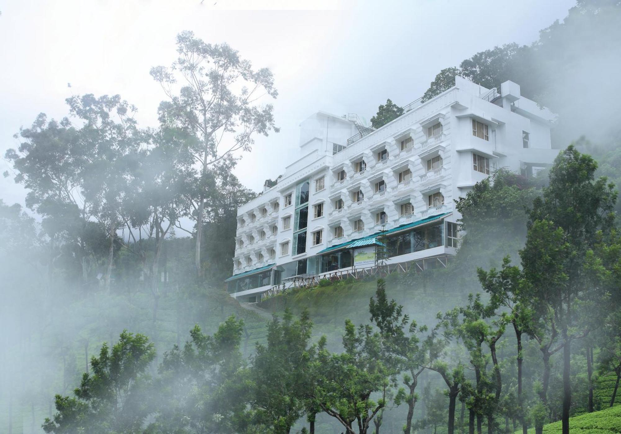 Munnar misty mountains