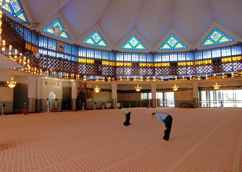 Spacious prayer hall of National Mosque Kuala Lumpur with 16-pointed star roof