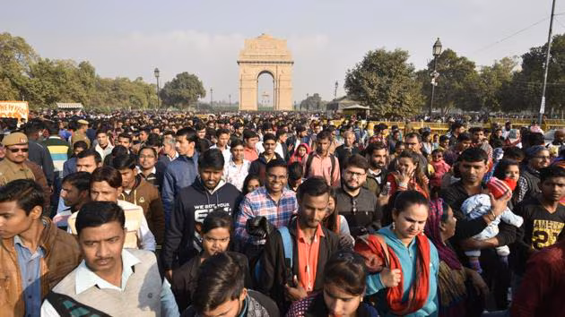 Crowd near Connaught Place on New Year