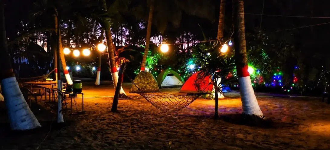 Coastal New Year beach celebration setup in Maharashtra